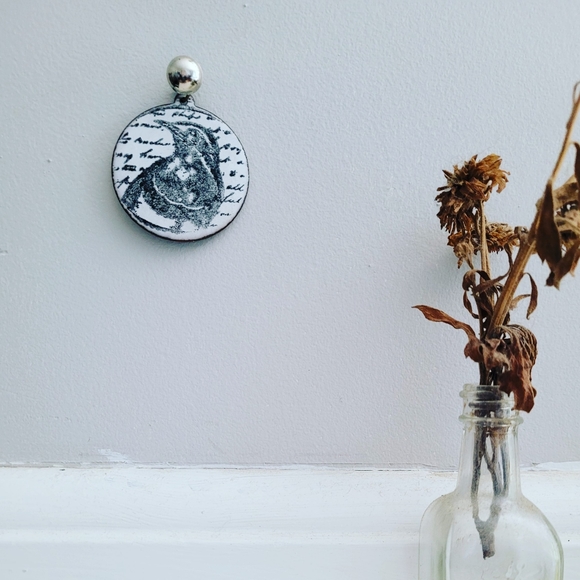 Magpie pendant - Picture 1 of 4